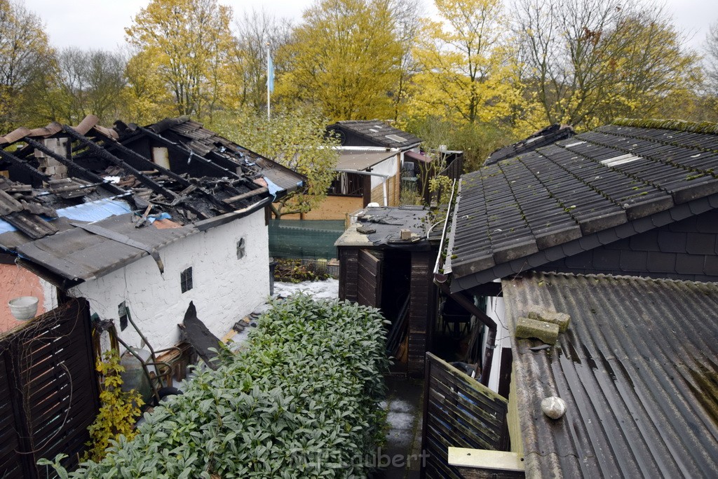 Wieder Laubenbraende Koeln Fuehlingen Kriegerhofstr P034.JPG - Miklos Laubert